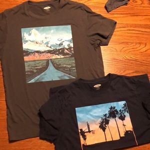 Bundle two graphic soft tshirts Old Navy men Med